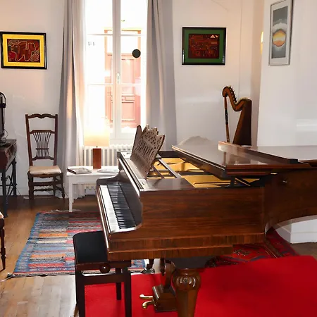 De Charme Sinfonia بيت ضيافة